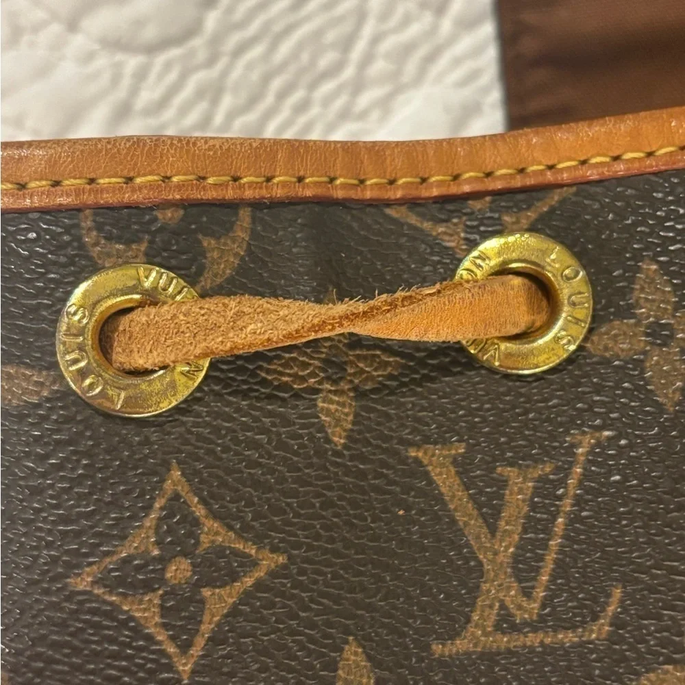 Louis Vuitton discover elegance